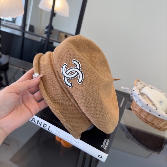 Chanel Brown Beret, Headband Size 57cm main image 4